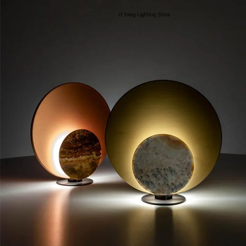 Leichte, luxuriöse Wabi Sabi-Stil, Marmorimitat, Wohnzimmer, Hotel, minimalistischer Nachttisch, hochwertige dekorative Schreibtischlampe, warmes Licht