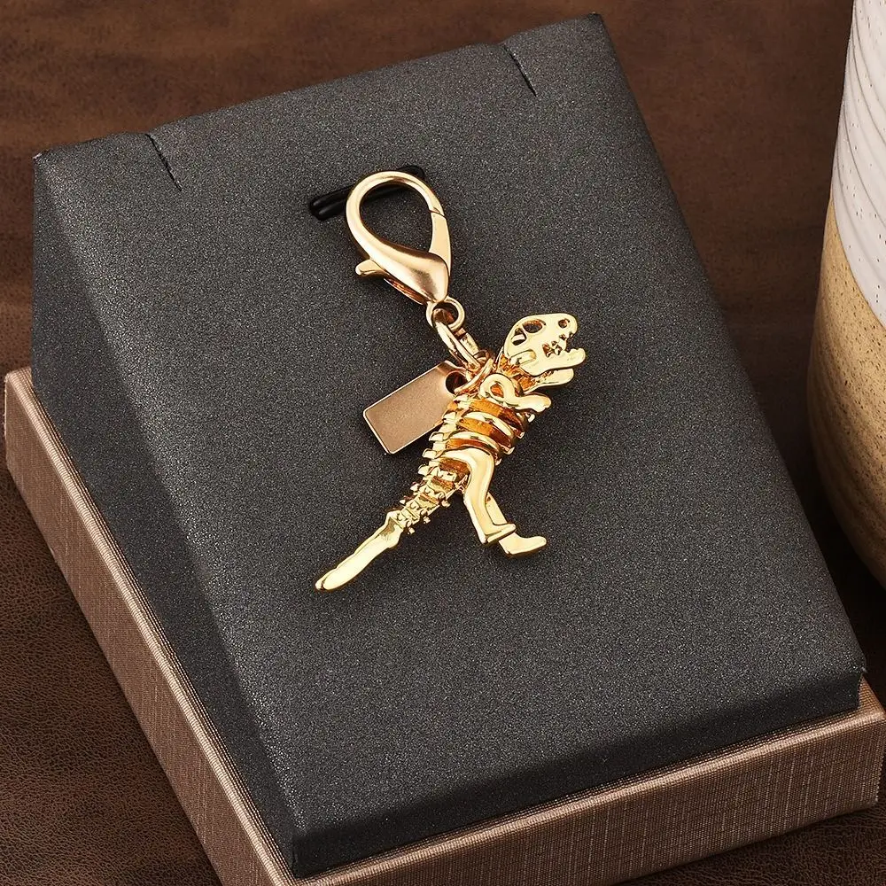 2025 Exquisite Butterfly Keychains High-end Heart-shaped Bag Pendant Jewelry Decoration