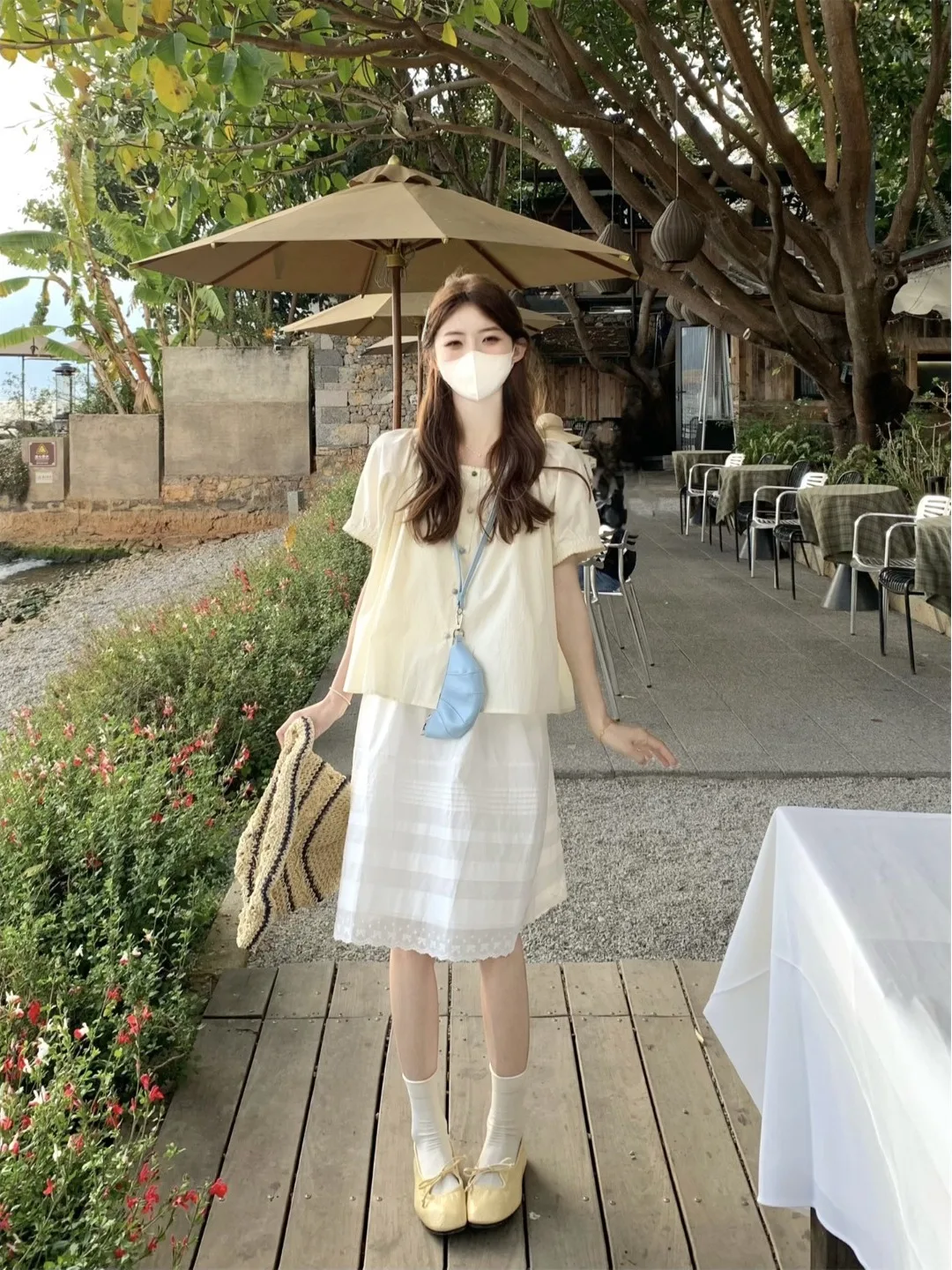 

Loose Women's Short Sleeve Shirt Summer 2026 New Korean Style Big Size Fashionable Versatile Folded Hem round Neck Top