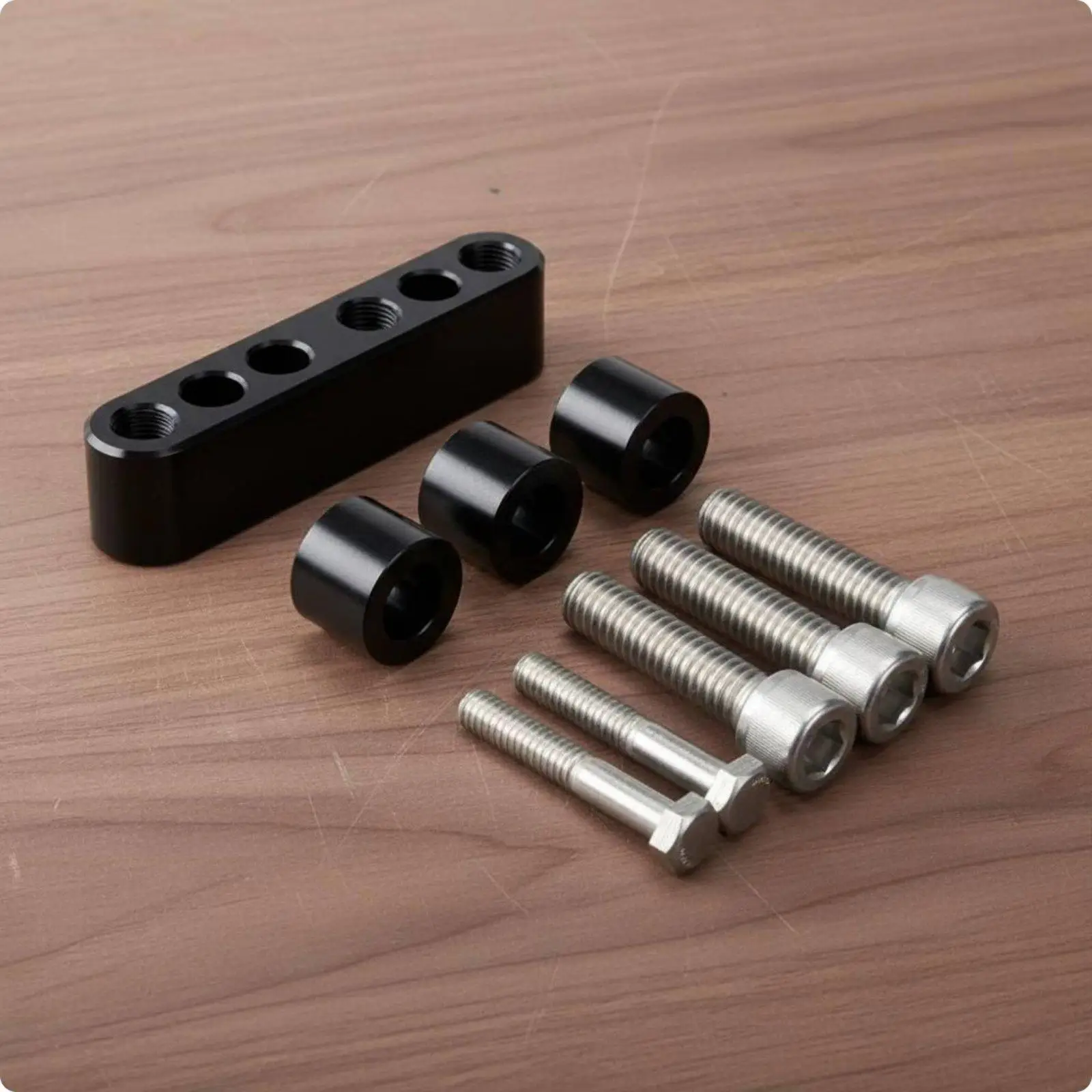 Durable Motorcycle Footrest Extension Aluminum Floorboard Spacer Set for 92-08 Touring Motorcycles