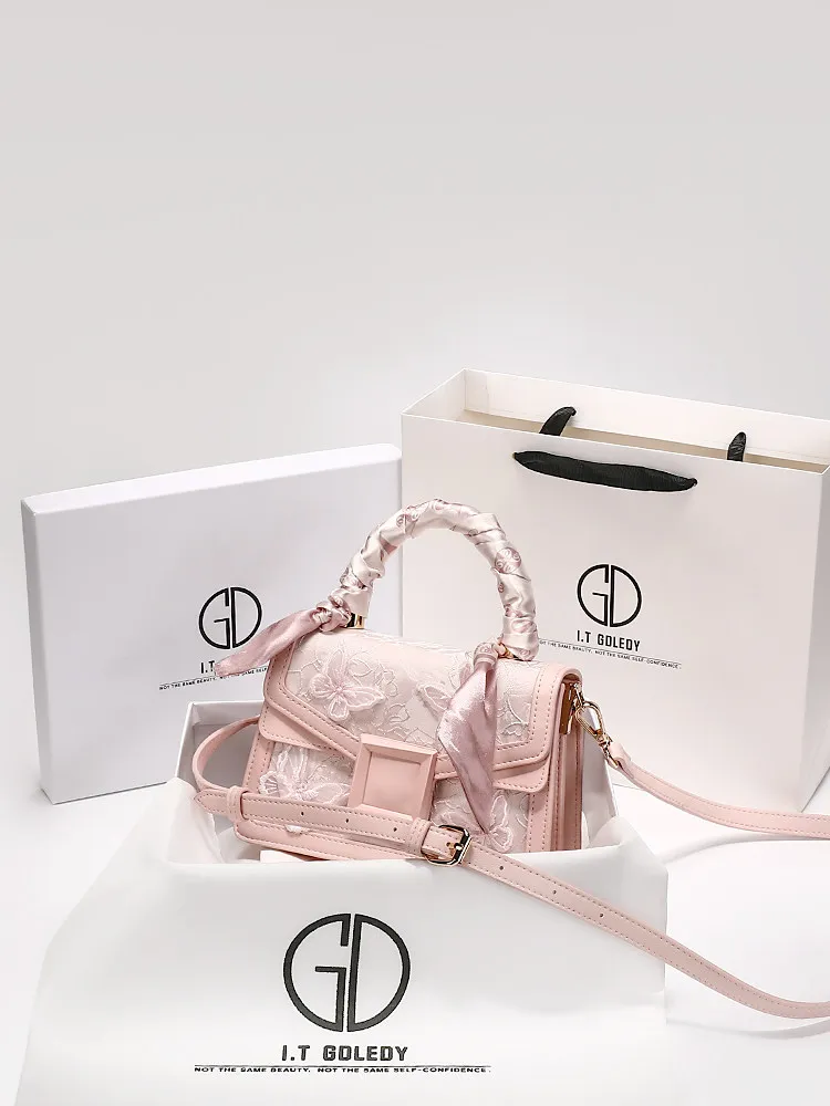 

Luxury and Versatile Handheld Square Bag with Delicate Scarves and Elegant Lace Butterfly 2026 Women New Fashion Crossbody Bag