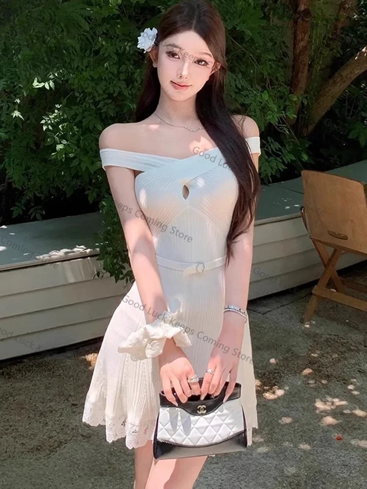 Sukienki damskie 2025, proste, z koronkowymi wstawkami, dopasowane, dzianinowe, elastyczne, do biura, na co dzień, na imprezę, ołówkowe, typu tuba.