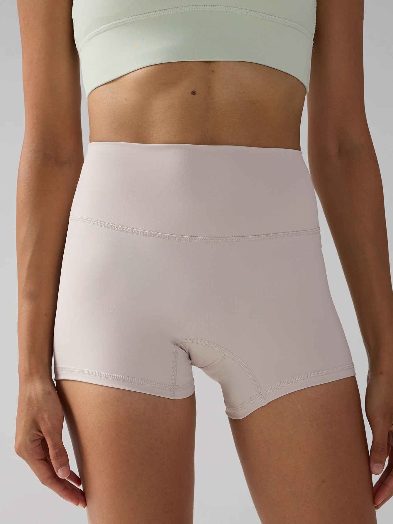 

Сексуальные однотонные женские шорты для йоги и фитнеса с высокой талией, эластичные, с эффектом подтяжки бедер, комфортные, быстросохнущие, для бега, велоспорта, йоги и спорта