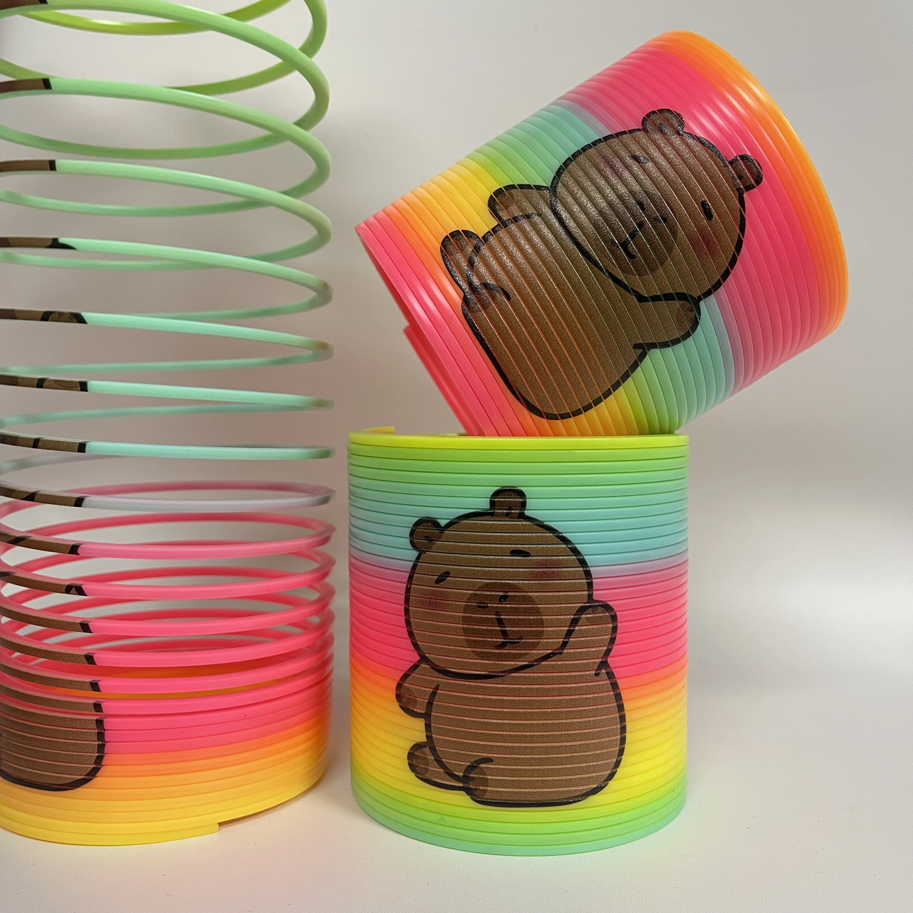 

1/3/6pcs Big Size Cute Capybara Magic Rainbow Circle, Children's Educational Fidget Toy