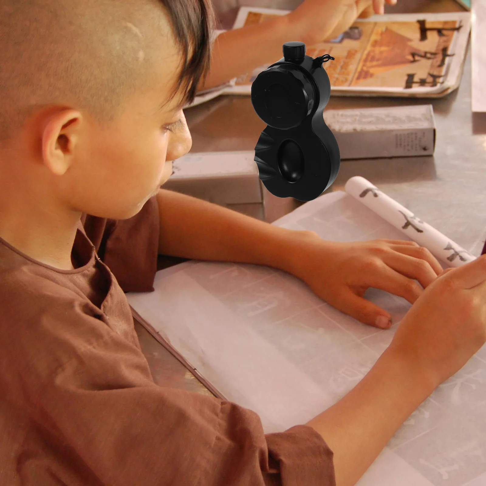 

Portable Covered Inkstone Sealed Ink Tray Ink Dish Brush Pen Rest Holder Beginner Calligraphy Supplies Grinding Inkstone