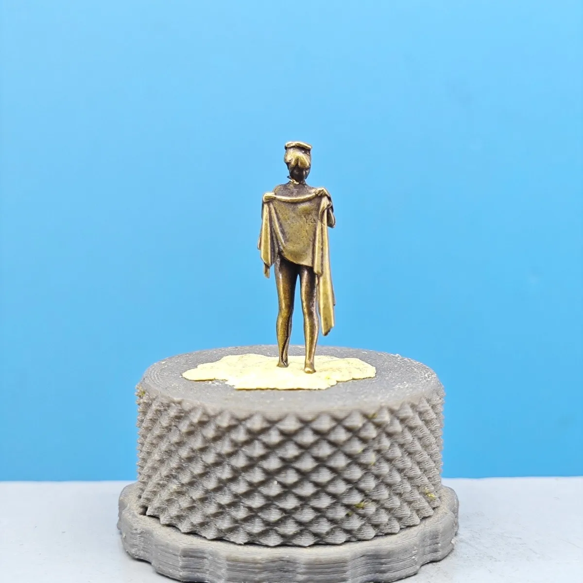 Brass Female Figurine With Bath Towel Miniature Figure Human Model Diorama Scene Decor DIY Paintable Metal Craft Collectible