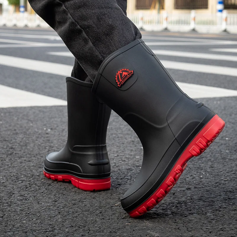 

Men Rain Boots Outdoor Waterproof Rubber Boots Mid-calf Rubber Galoshes Winter Plush Warm Rain Boots Non Slip Men Fishing Shoes