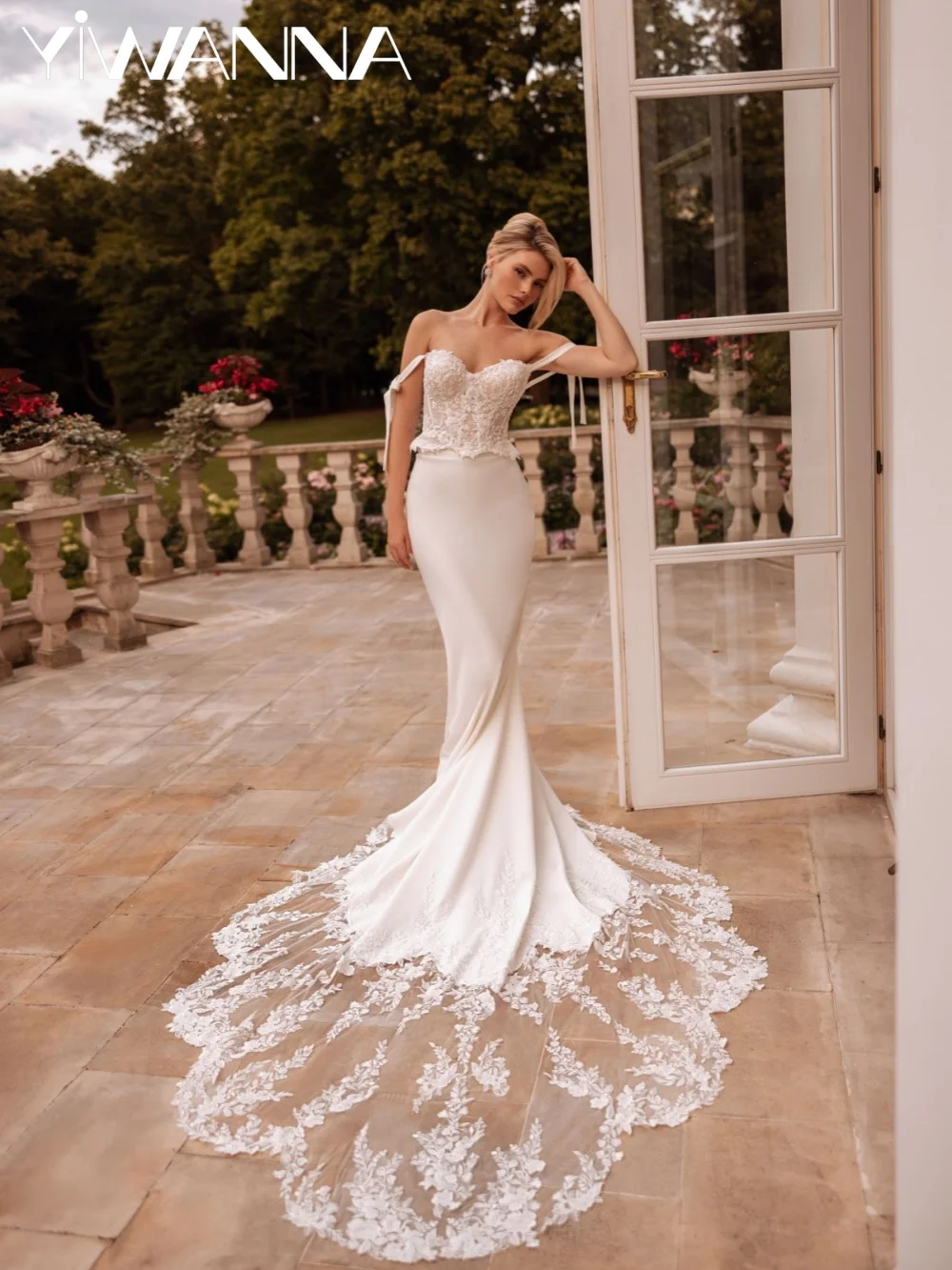 Abito da sposa elegante avorio con applicazioni in pizzo Attraente abito da sposa con scollo a cuore Abiti personalizzati con spalle scoperte per la sposa
