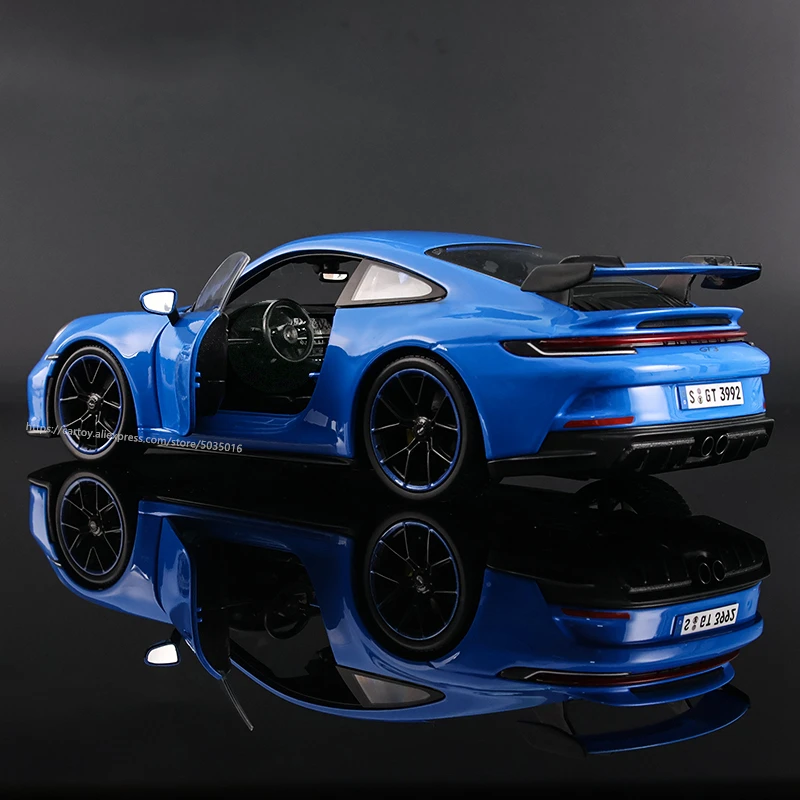 Maisto 1:18 2022 Porsche 911 GT3 racing edition die casting alloy car model Art Deco Collection Toy tools gift factory