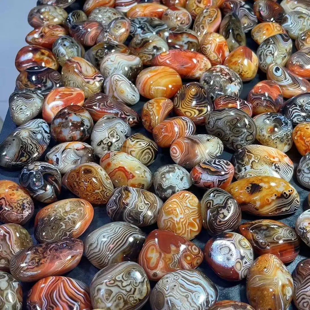 Hot Sell Gemstones Natural Sardonyx Crystals Polished Palm Stones Lace Agate Ornaments Modern Worry Stones