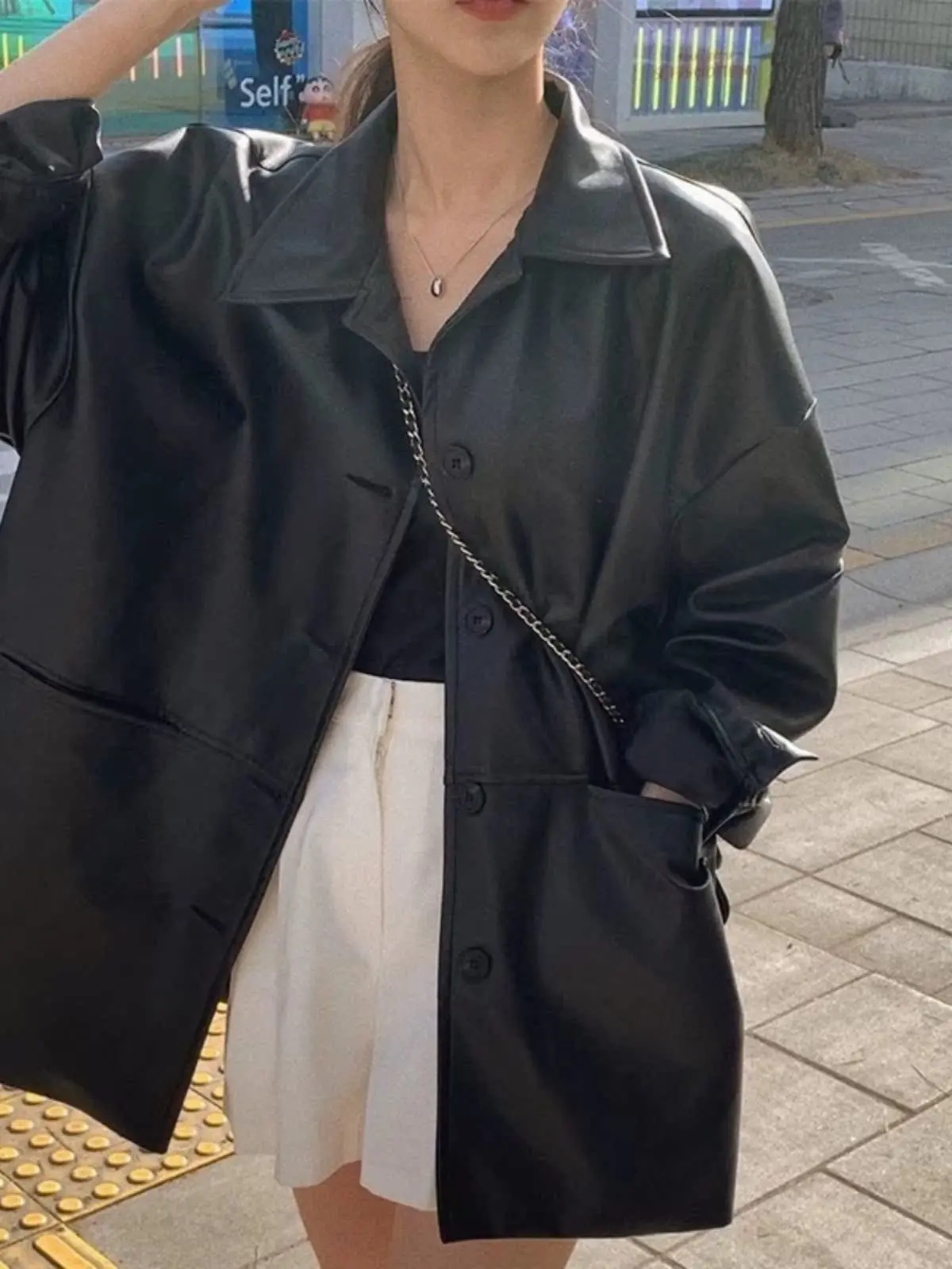 سترة صيفية أنيقة من جلد البولي يوريثان للنساء فضفاضة بأكمام طويلة وياقة بولو وزر واحد ملابس خارجية غير رسمية متعددة الاستخدام...