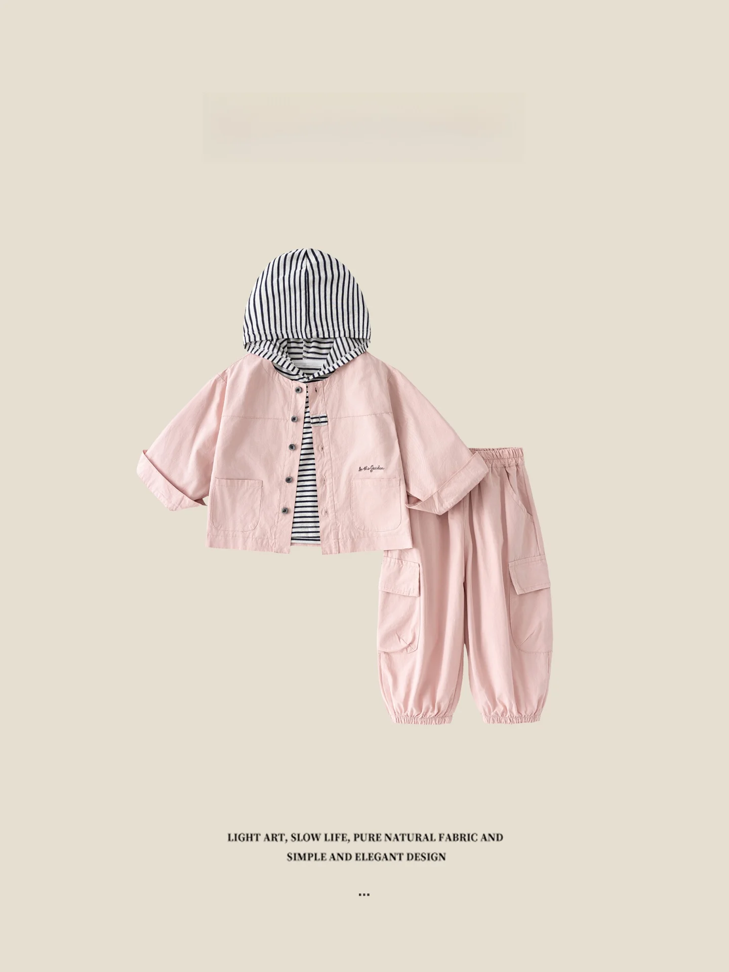 conjunto-de-ropa-infantil-de-tres-piezas-para-ninos-chaqueta-con-capucha-sudadera-a-rayas-estilo-casual-y-moderno-comodo