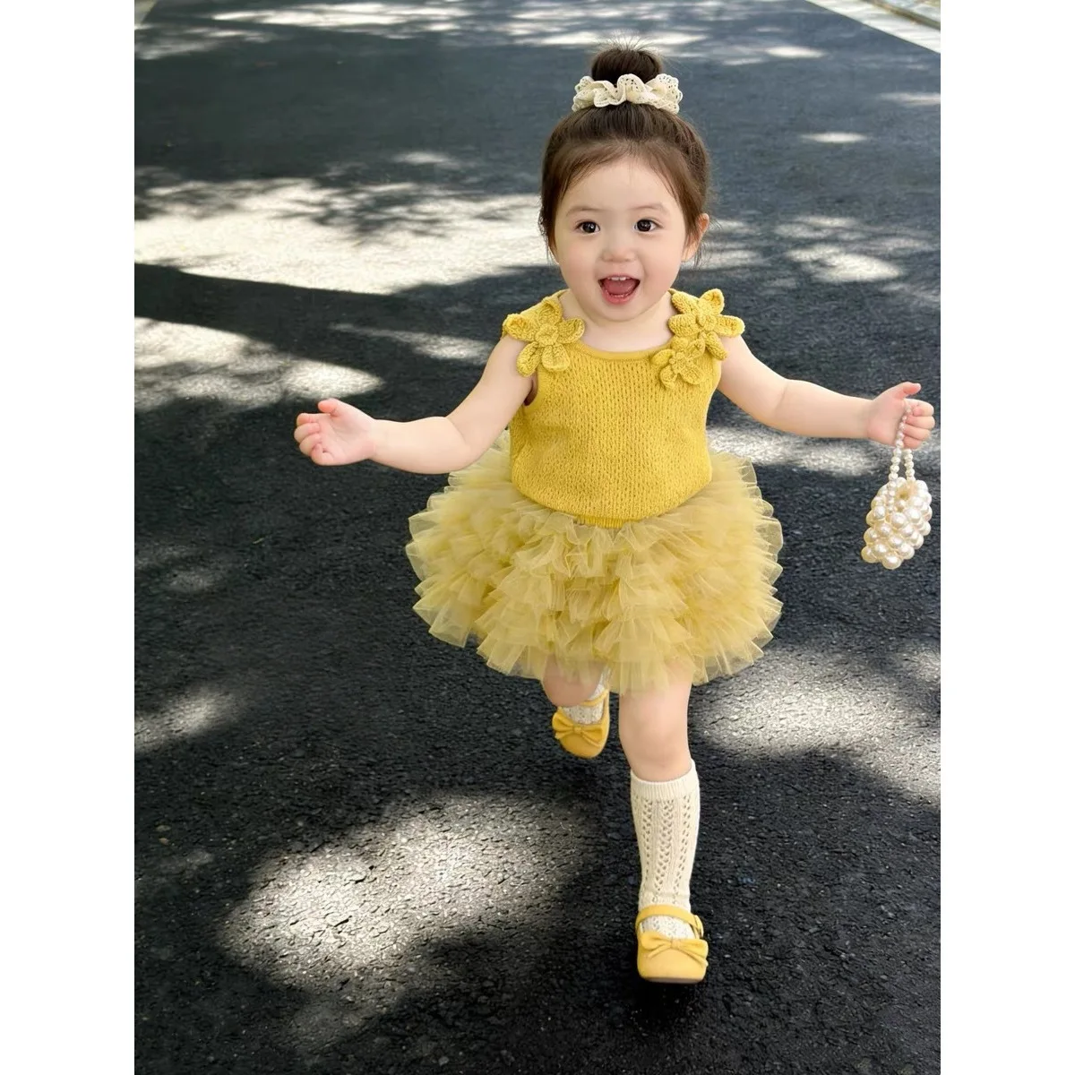 

Girls 2026 Summer New Fashion Baby Girl Knitted Bow Suspender Versatile Mesh Skirt Two-piece Set