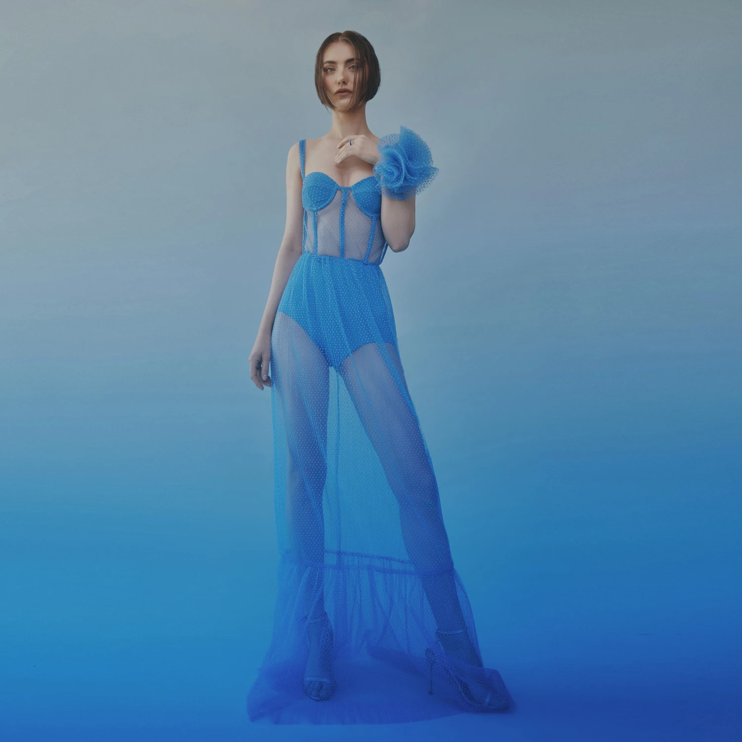 

Sexy See Thru Blue Long Tulle Robe With Handmade 3D Flower Tulle Maxi Dress With A Corset Bustier Beach Tulle Gowns