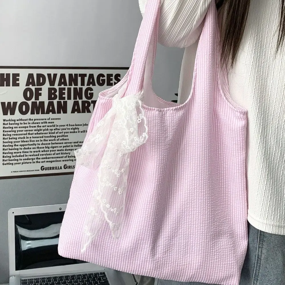 Gestreifte Umhängetasche aus Segeltuch im literarischen Stil, koreanischer Stil, Hobo-Tasche aus Segeltuch, frische Farbe, Einkaufstasche, große Kapazität, Unterarmtasche im Freien