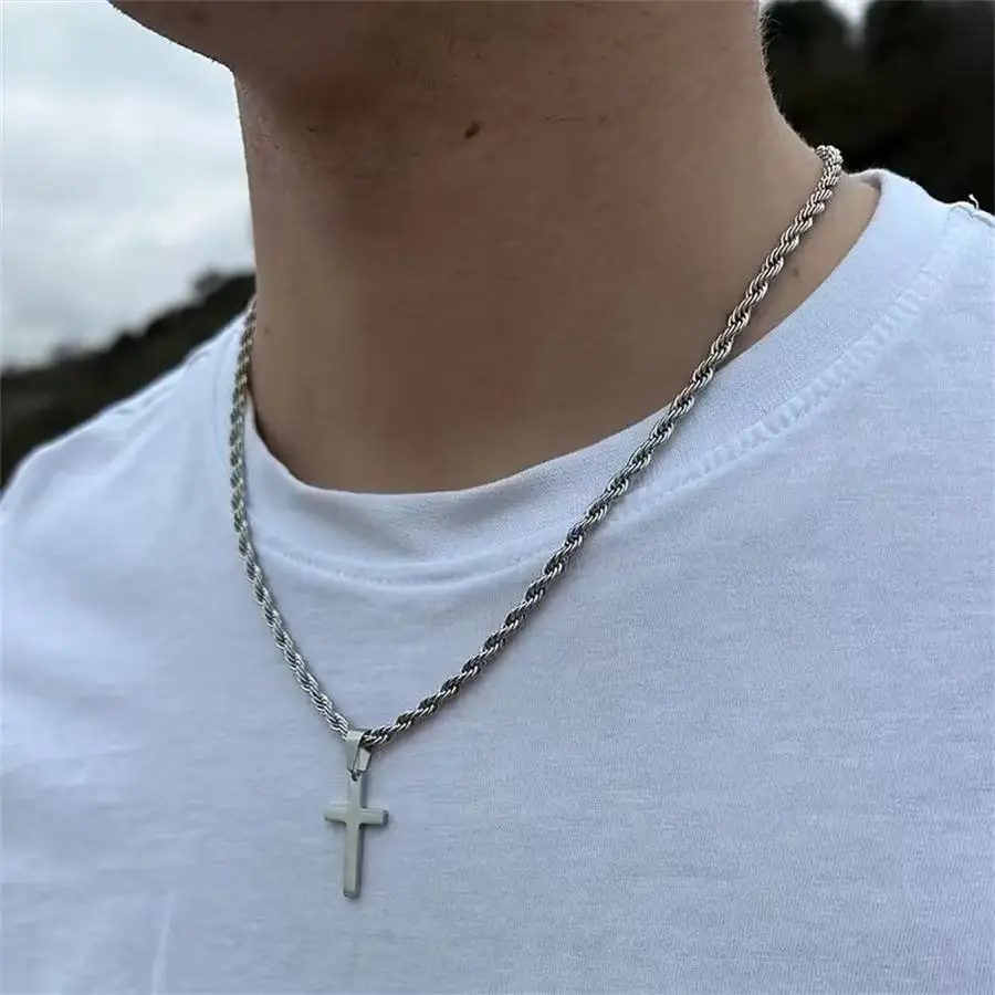 New unisex cross pendant necklace, fashionable and versatile, personalized gold and silver jewelry, hip-hop trendy party gift