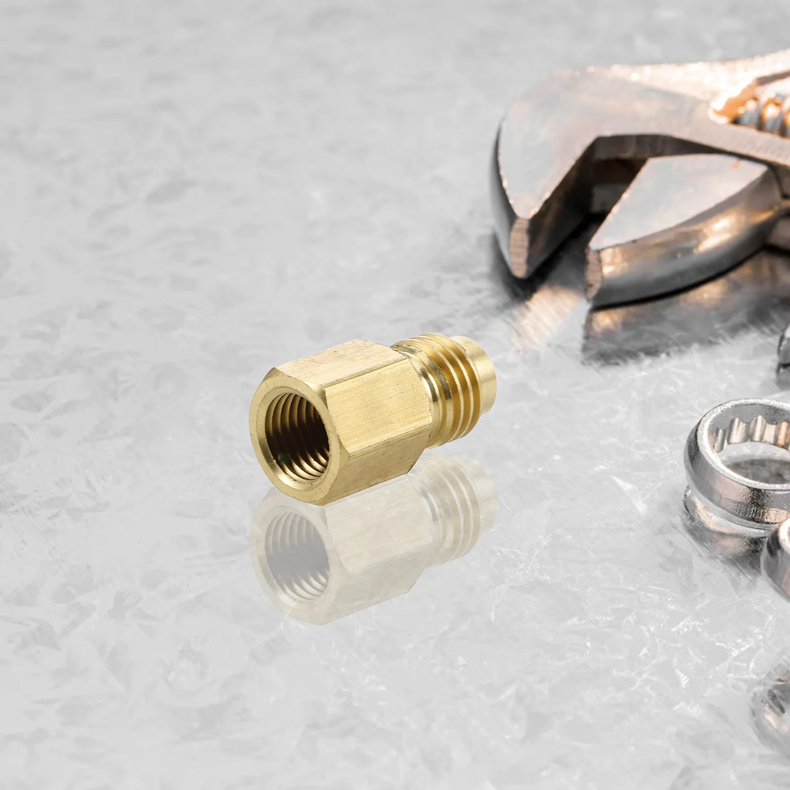 

Refrigerant Tank Adapter Copper Fitting Small R134 Leak-Proof Durable Auto Hvac Connector Vacuum Pump Air Conditioning Accessory