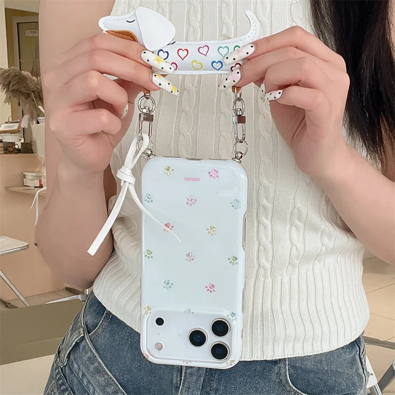 

Cute Paw Print Phone Case With Sausage Dog Charm Strap Shockproof Cover For iPhone 17 16 15 14 Pro Max fashion iPhone case 17pro