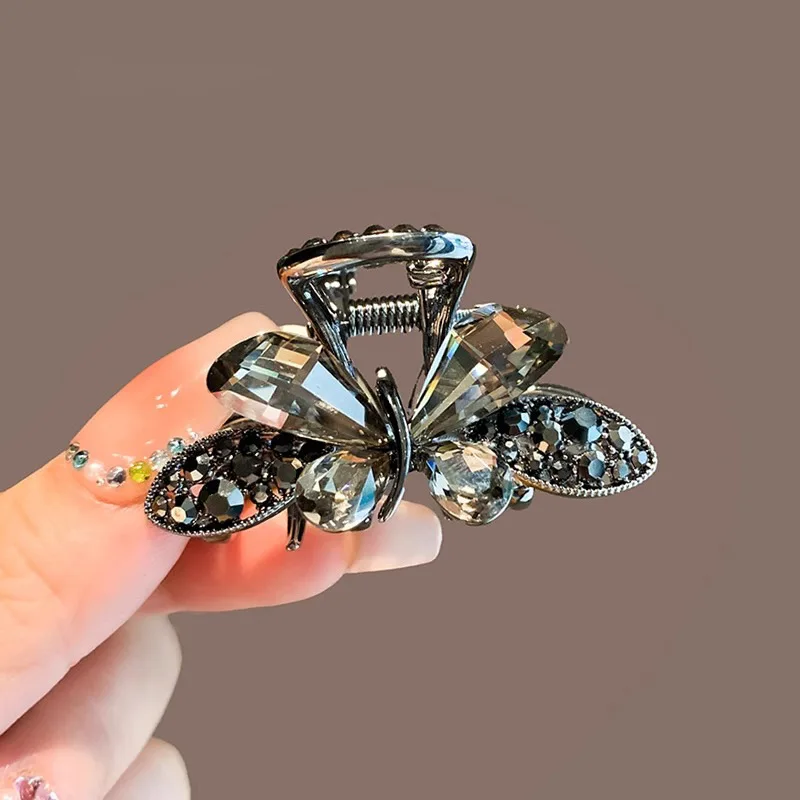 Vintage Schmetterling Strass Haarklammer für Frauen Luxuriöse Graue Kristall-Haarspange Elegante Haarnadel für Party Braut-Haaraccessoires