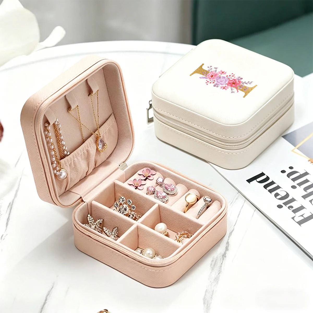 

PU Leather Jewelry Box with Zipper, Portable, Suitable for Bridesmaids and Women's Birthday Gifts