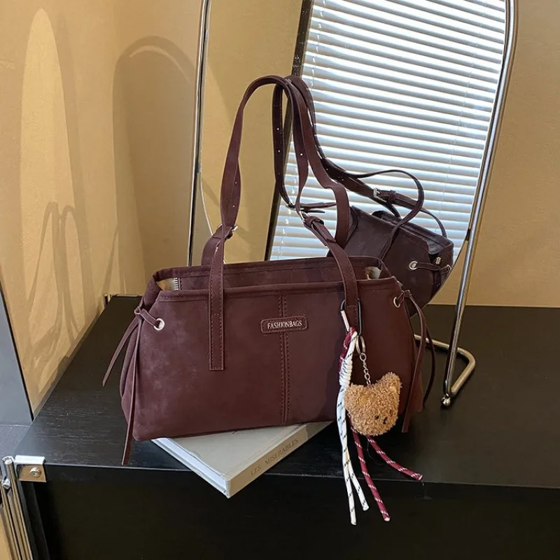 

Luxury Women's Fashionable Leather Crossbody Bag Trendy Commuter Classic Elegant Ladies Casual Vintage Simple Shoulder Bag