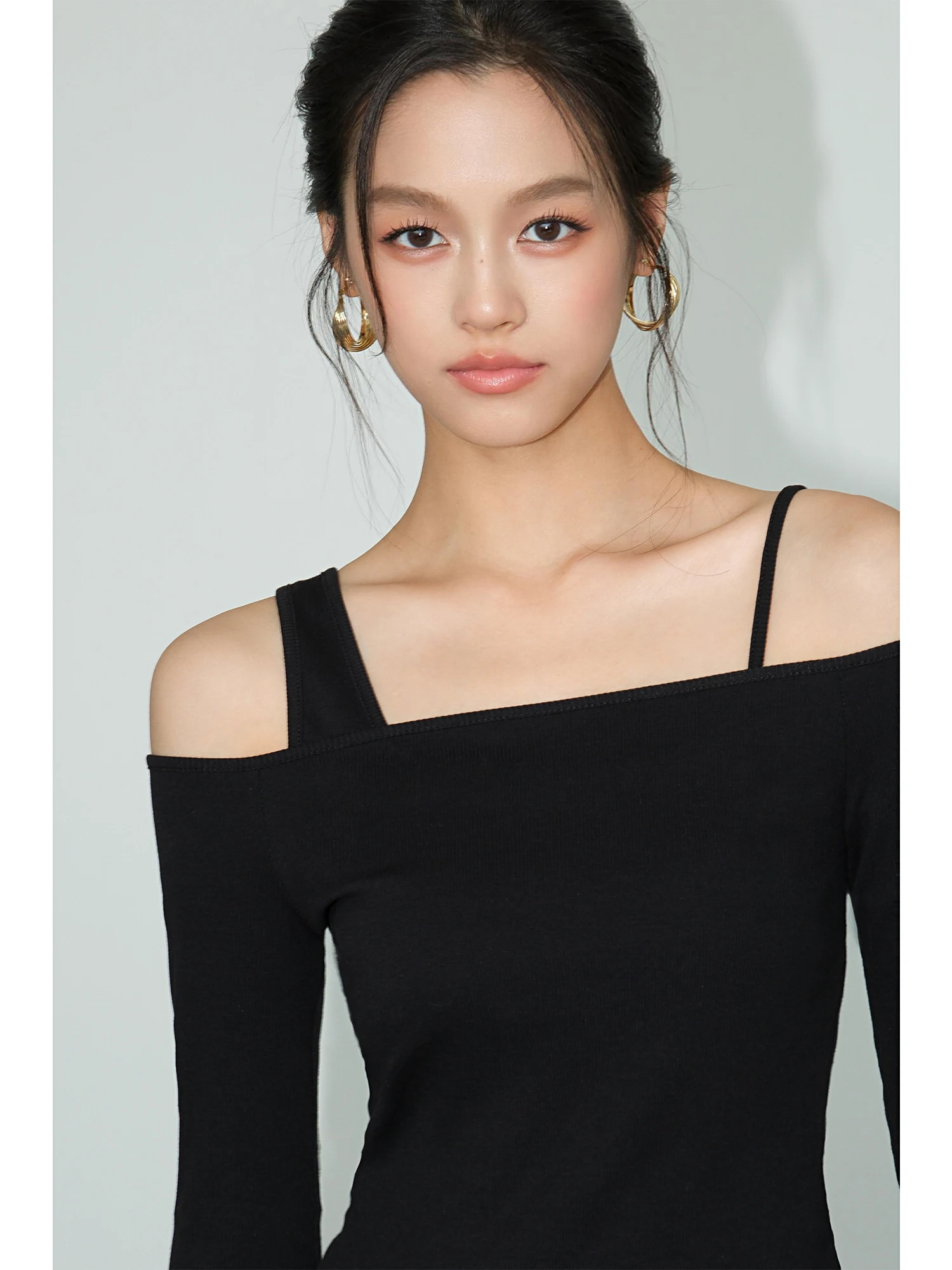 NEVA HU One-Shoulder Knitted Top Women's  Clavicle Fake Two-Piece Base Shirt Long Sleeve Autumn Fashion Ladies' T-shirt