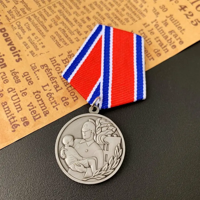 High quality Order of the Soviet Union Civil Firefighting Medal Badge Badge Foreign Memorial badges Bronze Gold Medals