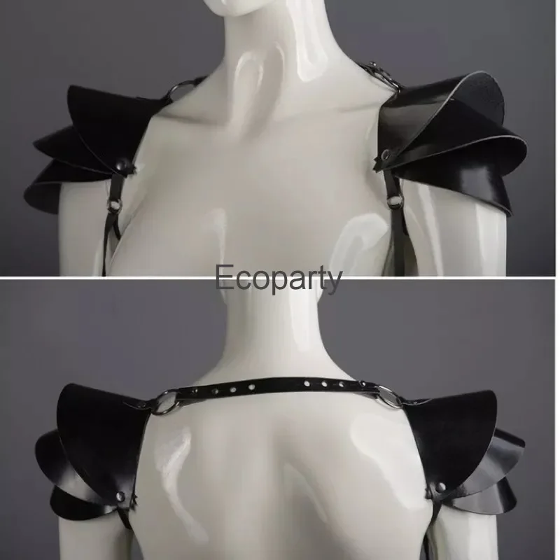Thumbnail 2 - #22 Low Cost Costume Capes That Work