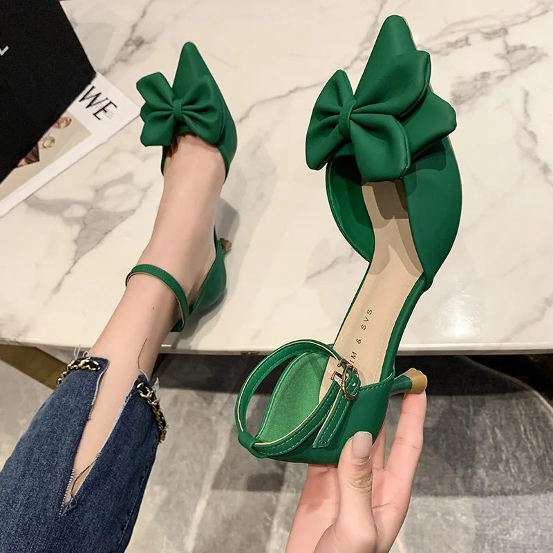 2024 New Summer fashion buckle scarpe da donna comodi sandali con tacco sottile a punta Sexy Baotou Casual bow hollow tacchi alti