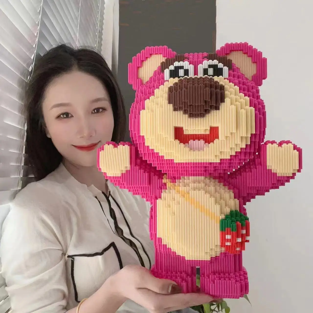 30CM 초대형 딸기 곰 블록 조립 장난감 작은 입자 Lotso 소녀 학생 축제 선물 소년 퍼즐 블록