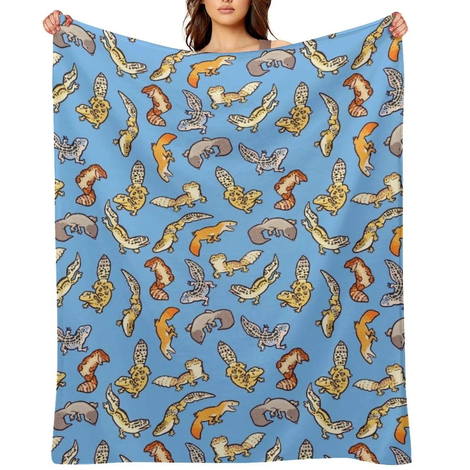 

chub geckos in blue Throw Blanket Extra Large Throw Luxury Thicken Plaid on the sofa Warm Blankets