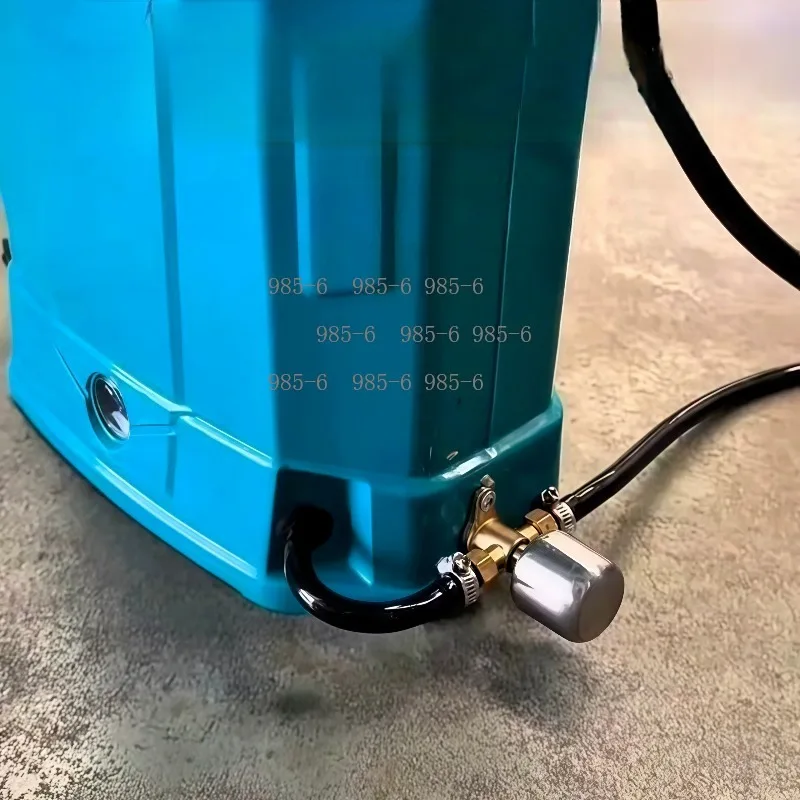 High & Low Profile Compatible Multi-Rail Cutting Tool DC35, Used for Cable Duct and Electrical Rail Systems