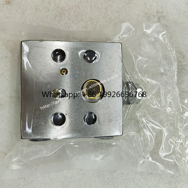 702-21-55100 Pressure Relief Valve for PC400-6 Excavator Spare Parts Relief Valve Assy 702-21-55100 7022155100