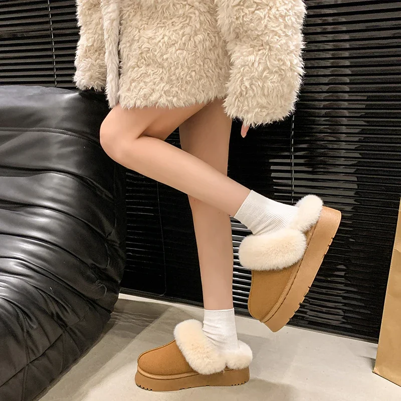 2024 Scarpe da donna di marca Baotou Pantofole da donna Moda Breve peluche Pantofole giornaliere Donna Inverno Tenere al caldo Pantofole piatte solide