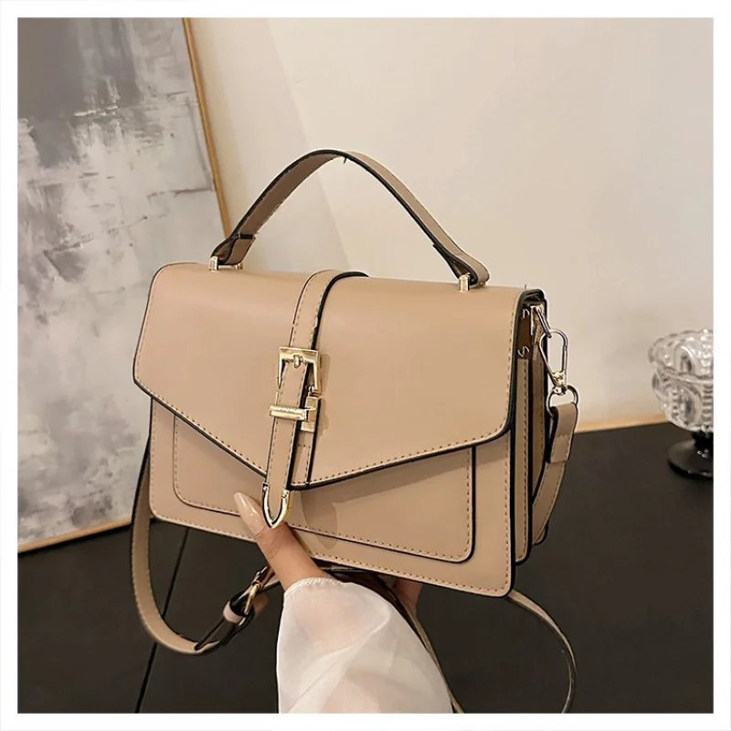 

Exquisite Women's Handbag With Leather Detail, Luxury Brand Crossbody Bag, Famous Designer Shoulder Tote For Elegant Classic La