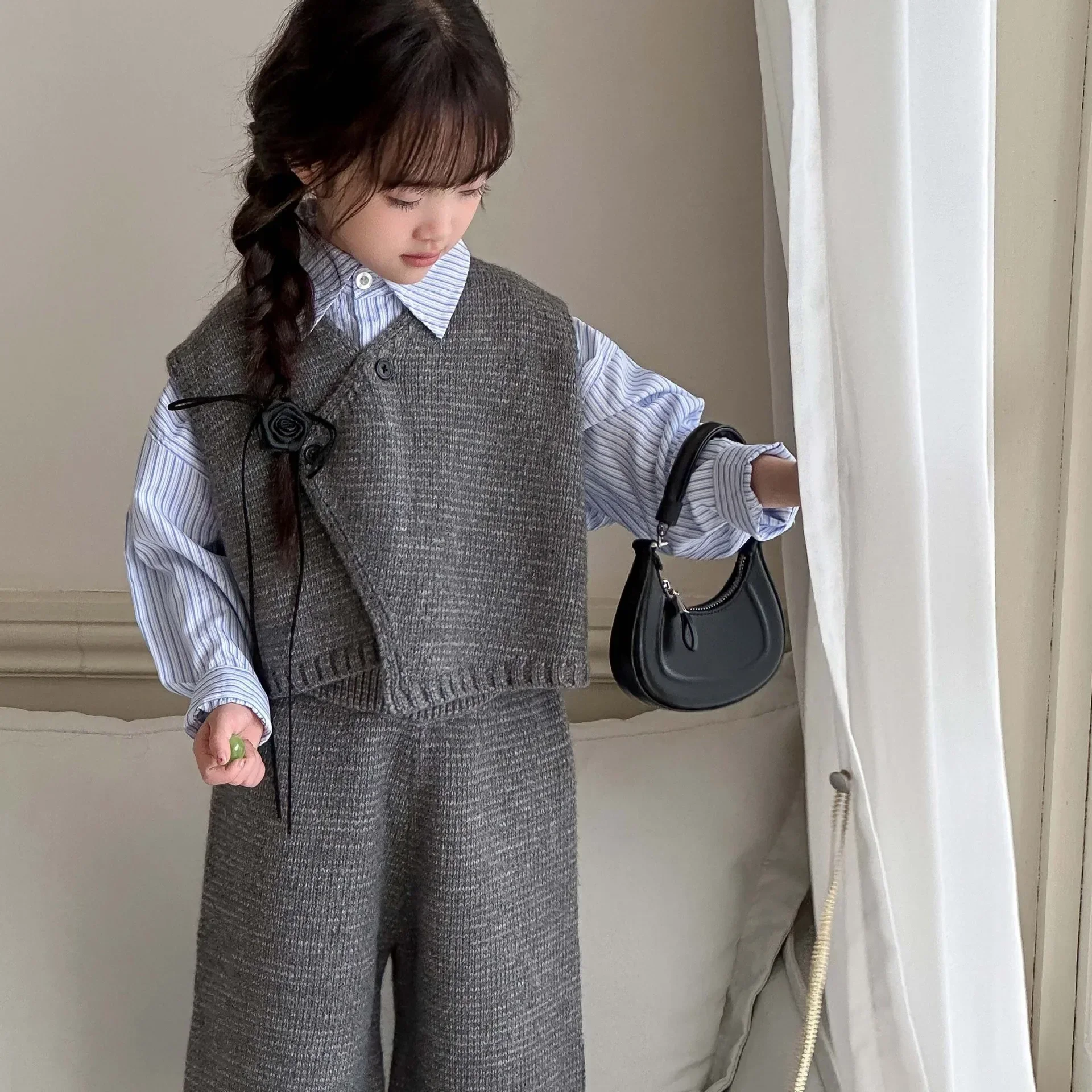 Girls Suit 2024 Autumn New Childrens Wear Korean Style Girl Baby Foreign Style Vest Knit Pants Two-piece Set Casual Simple Daily