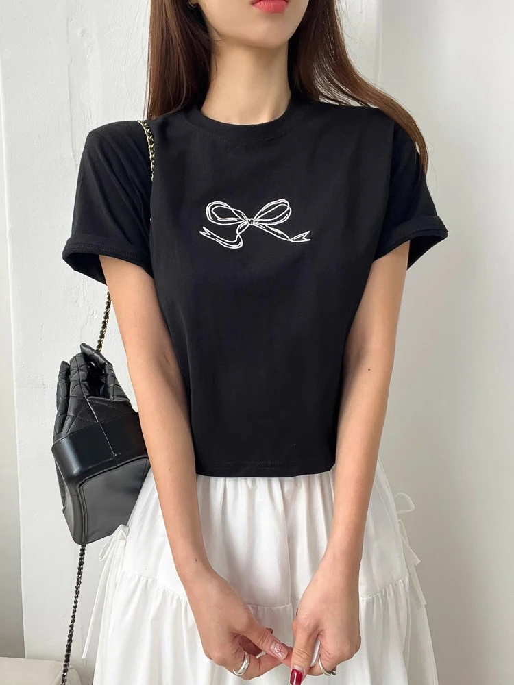 Cseta Retro Chic de manga corta con cuello redondo para mujer, Top informal hoado con diseño de nudo de mariposa bordado...