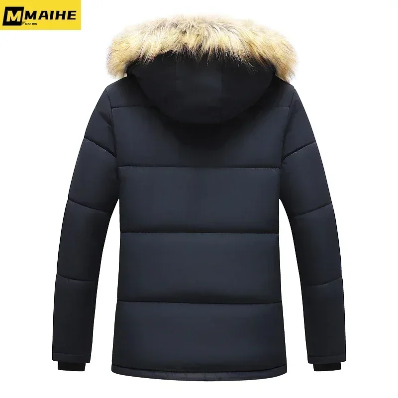 Giacca da uomo con collo in pelliccia con cappuccio moda classica Casual Parka da uomo 2024 inverno nuovo pile antivento caldo giacca spessa Parka