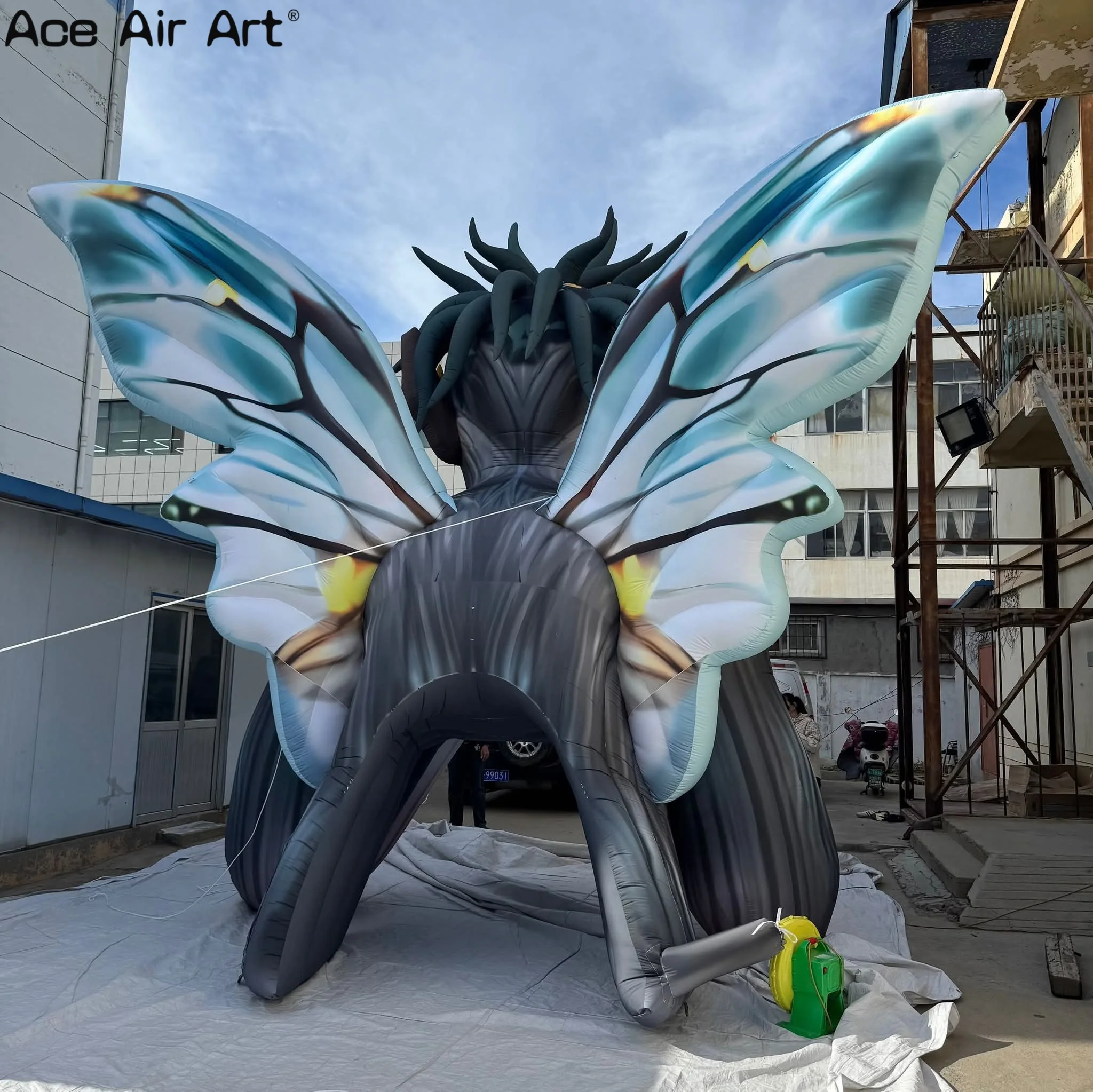 Arco deusa inflável gigante com asas de borboleta para entrada de festival, decorações infláveis de Halloween e exposições de arte