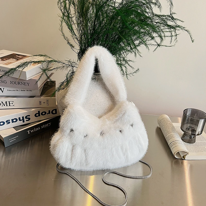 

Velvet Autumn/winter Solid Color Boston Chains Star Soft Bags Female 2025 Hot Sale Warm Commuting Versatile Shoulder Bags