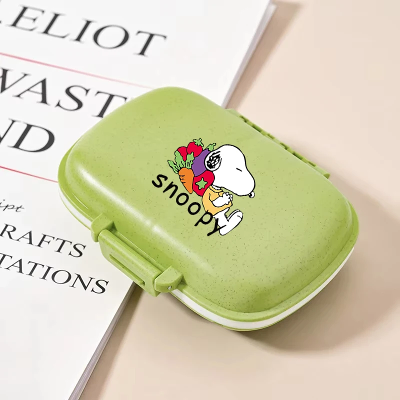 Boîte de rangement de pilules Snoopy, petite boîte à médicaments Portable résistante à l'humidité, boîte de rangement de bonbons à motif de dessin animé, cadeau d'anniversaire pour ami
