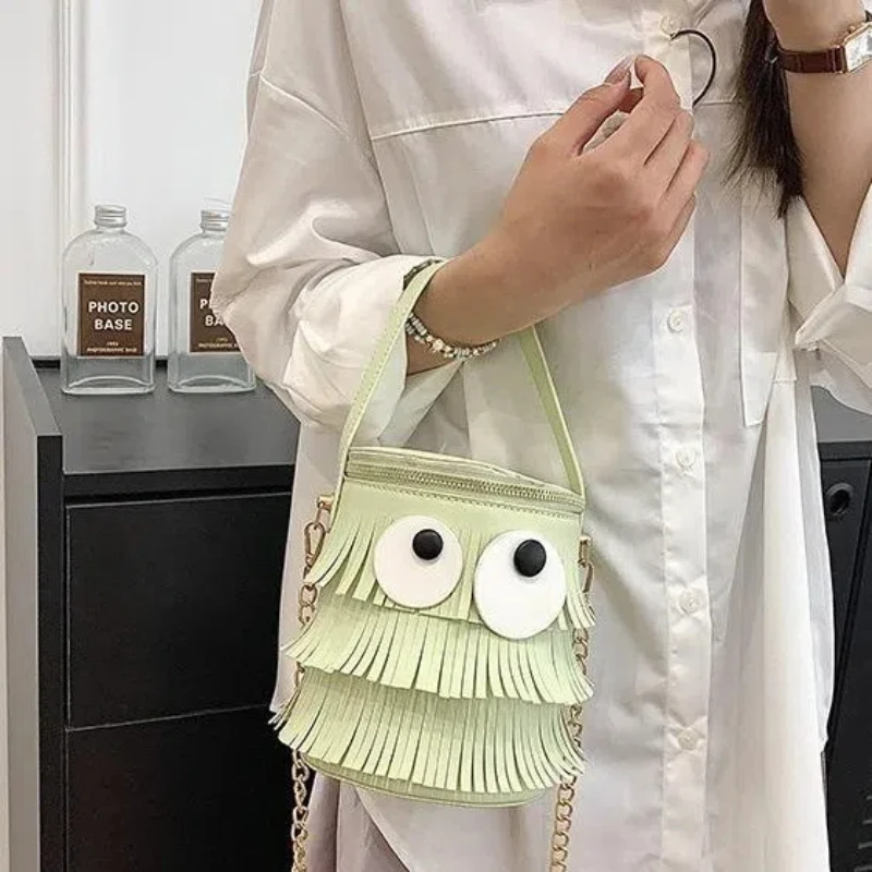 

Cartoon Cute Eye Handbags for Women 2024 New Unique Creative Small Bag Fashion Leather Tassel Barrel Shaped Woman Shoulder Bag