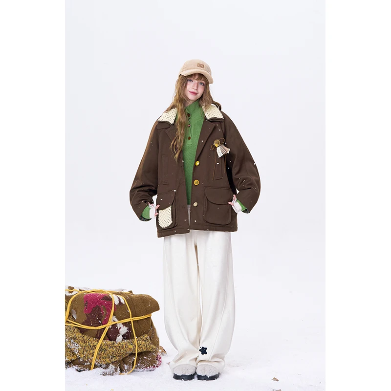 ELFSACK Minimalist Casual Loose 3D Embellishment Contrast Lapel Coat For Women