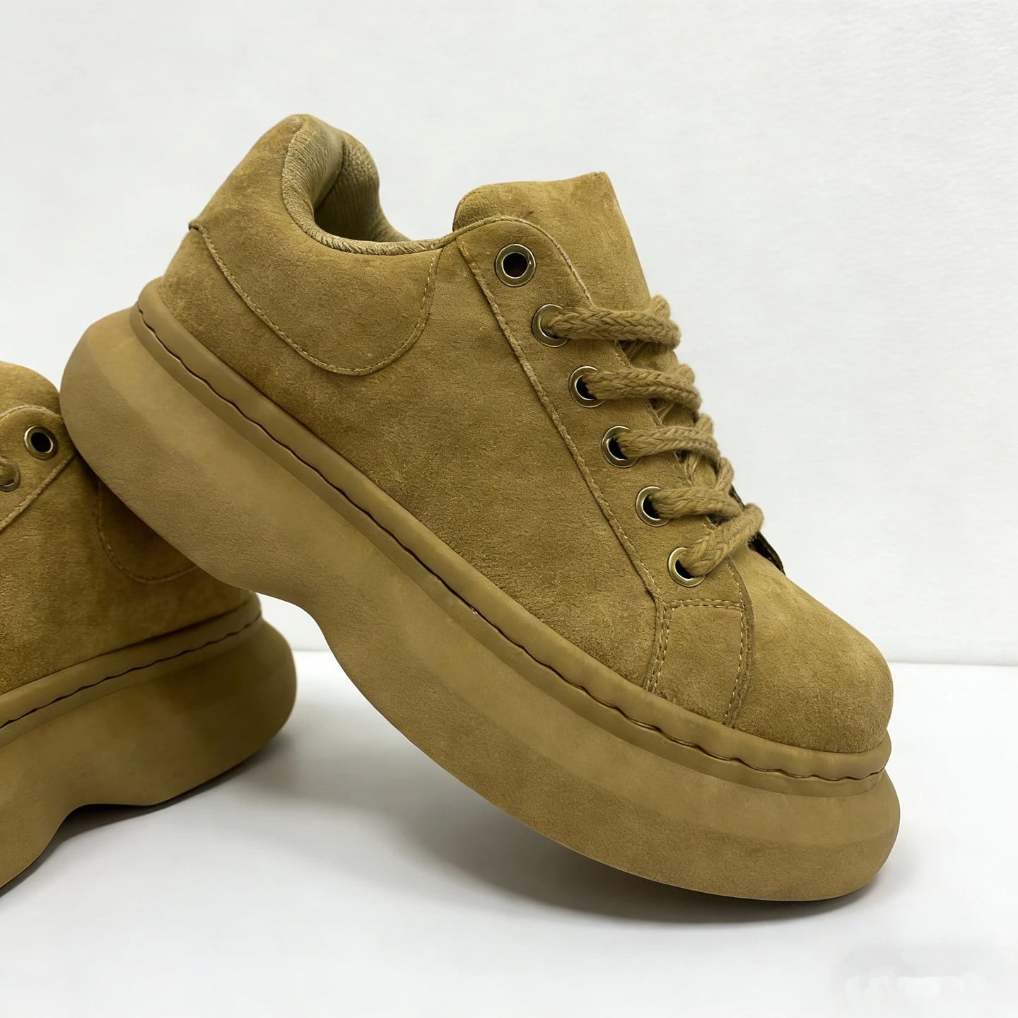 

Новые мужские кожаные туфли дерби на массивной подошве 2026 года в корейском стиле, с круглым носком, нескользящие, износостойкие, повседневные, для офиса