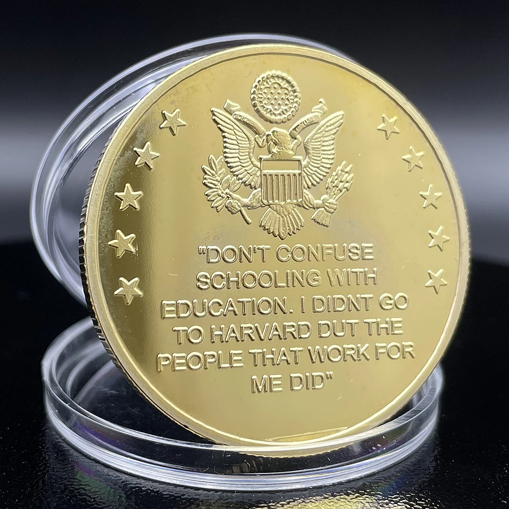 Elon Musk Gold Challenge Coin Stars and Stripes Background Great Person Coins Collectibles American Souvenir Commemorative Medal