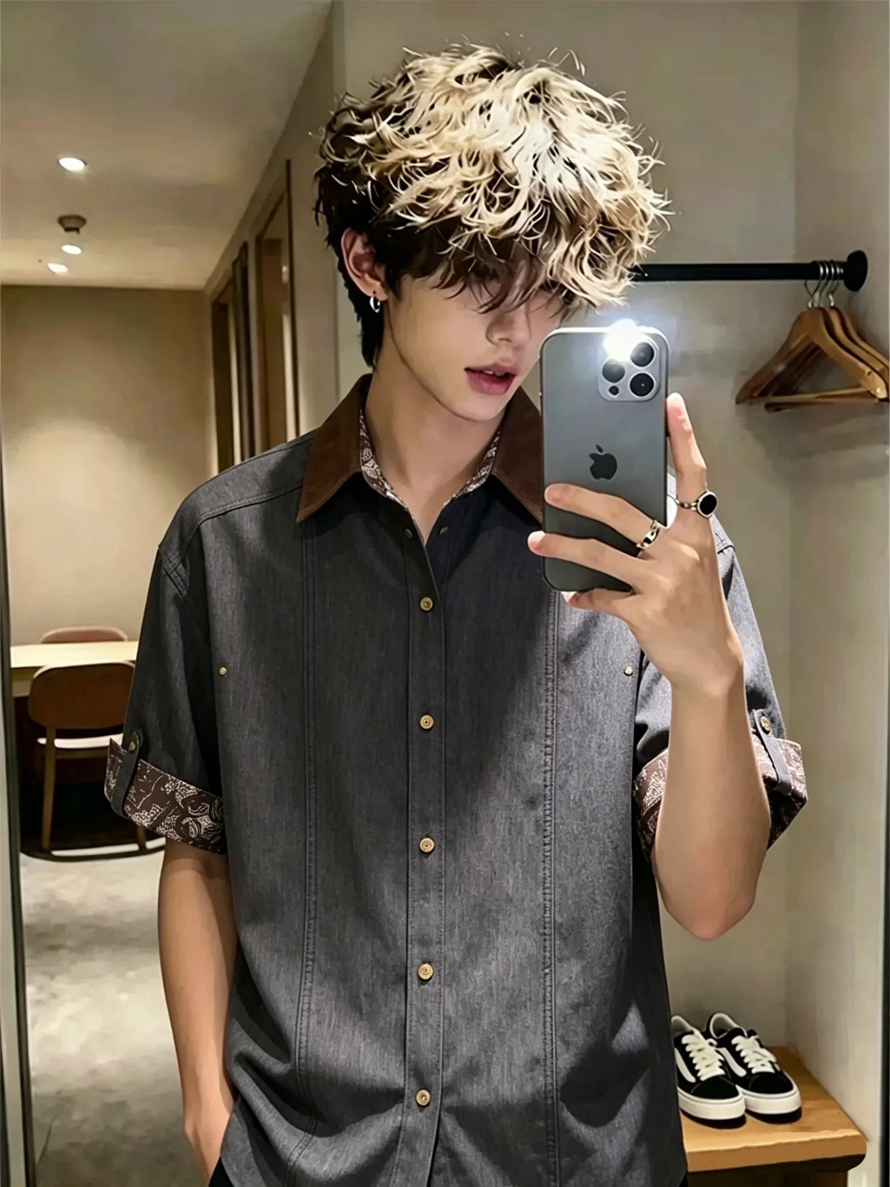 

Men's Ice Silk Denim Shirt Short Sleeve Patchwork Vintage Style Spring Summer Casual Loose Fit Button up Outerwear