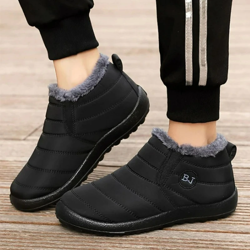 Men's Boots Outdoor Ankle Boots 2025 Slip on Plush Snow Boots Couple Winter Shoes Lightweight Fur Loafers Waterproof Work Boot