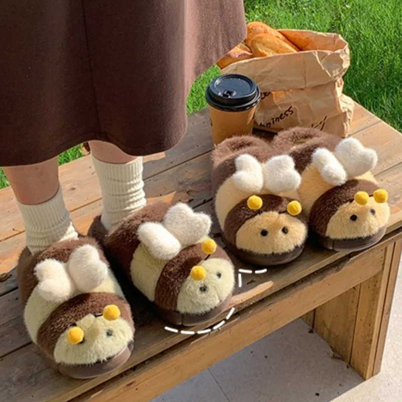 

Women's Plush Shoes 2025 Autumn Winter New Cute Lightweight Comfortable Indoor Home Shoes Non Slip Thicken Warm Cotton Slippers