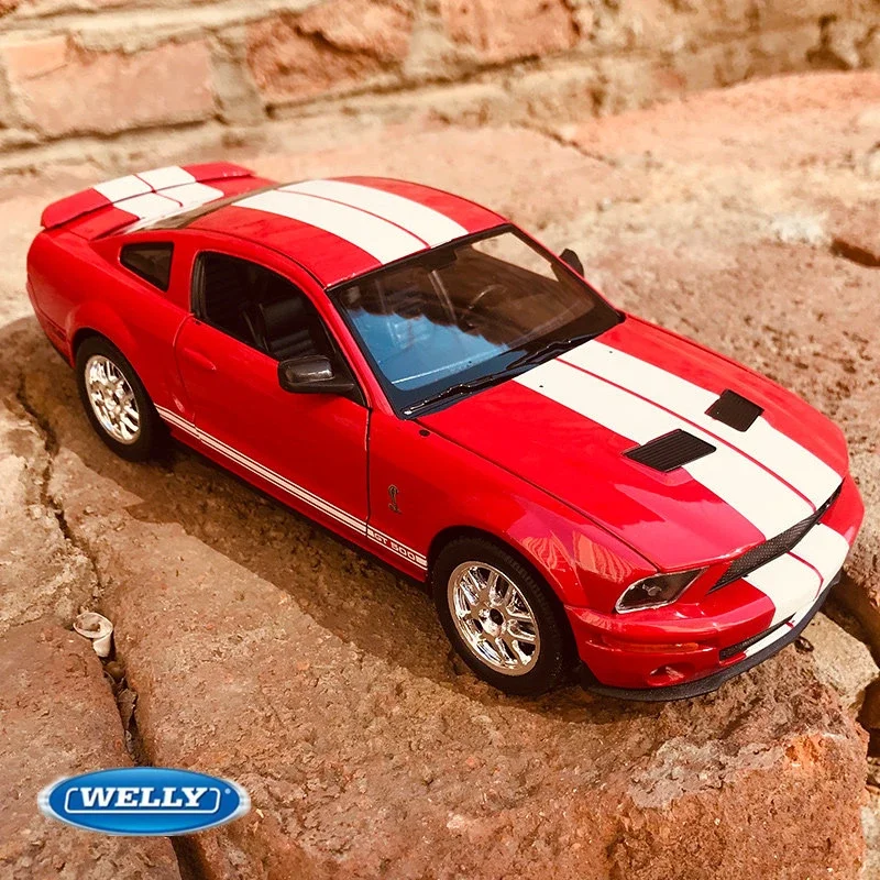 

Модель автомобиля WELLY 1:24 2007 Ford Mustang Shelby Cobra GT500 из сплава, модель спортивного автомобиля с литыми металлическими деталями, имитация коллекционных подарков