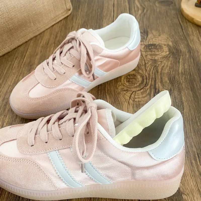 

2026 Spring Summer Fresh Thick Soled Training Shoes Women's New Retro Casual Shoes Youthful and Versatile Student Sports Shoes